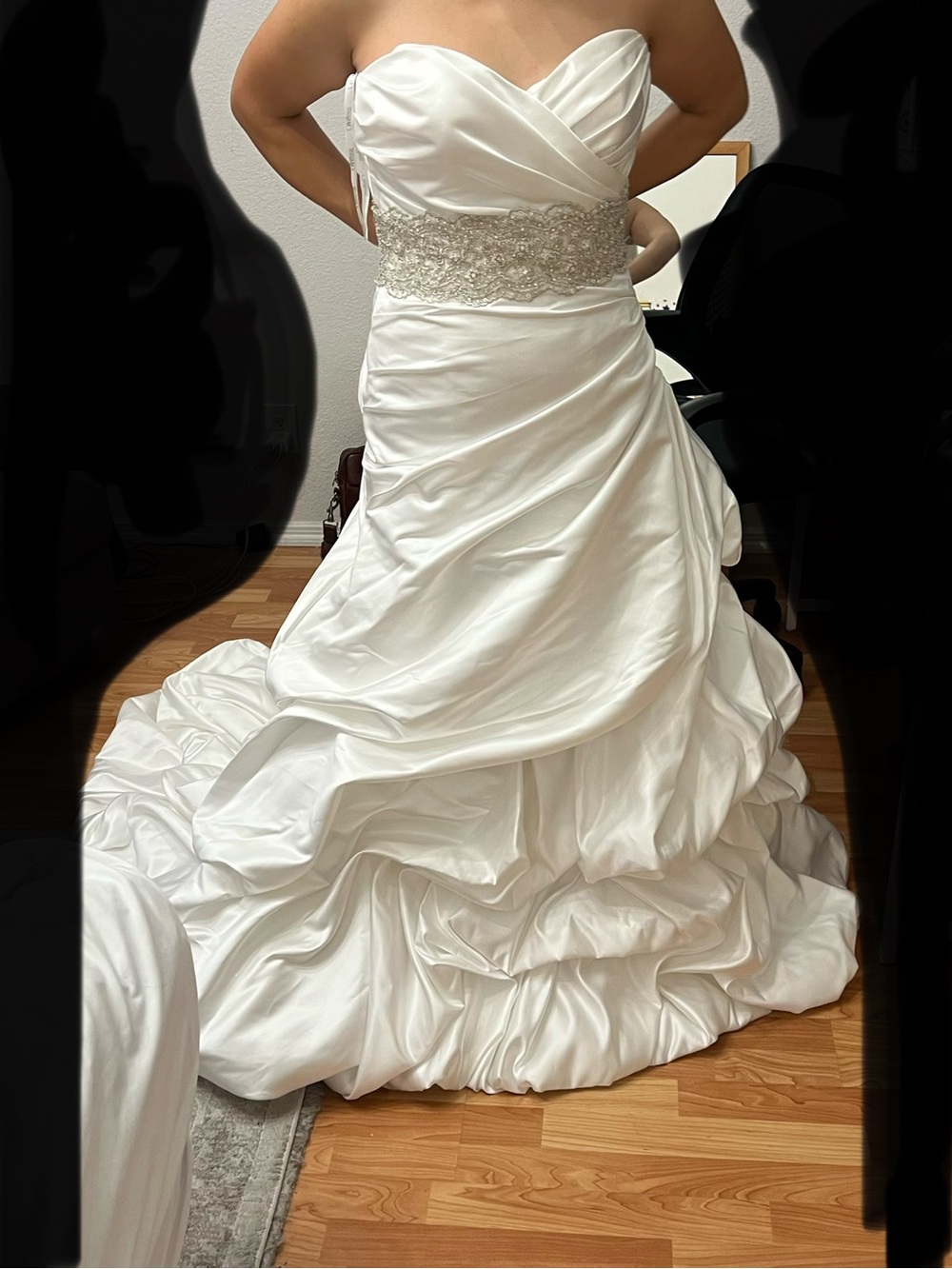 NEW Winnie Couture Cream Satin Wedding Dress Fit&Flare Sweetheart Jewel Belt